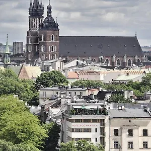 Pod Wawelem Polónia